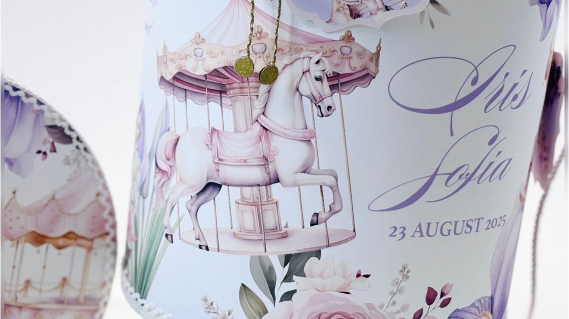 Trusou botez cu carusel și flori de iris în lila și roz prăfuit – „Caruselul Magic” 27